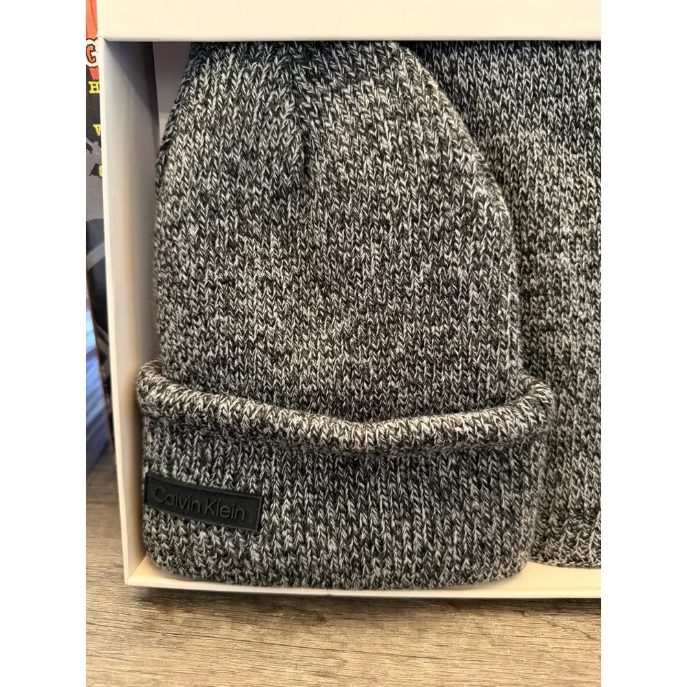Calvin Klein Mens Hat and Scarf Set Black White Marled Knit Beanie Gift Box NIB